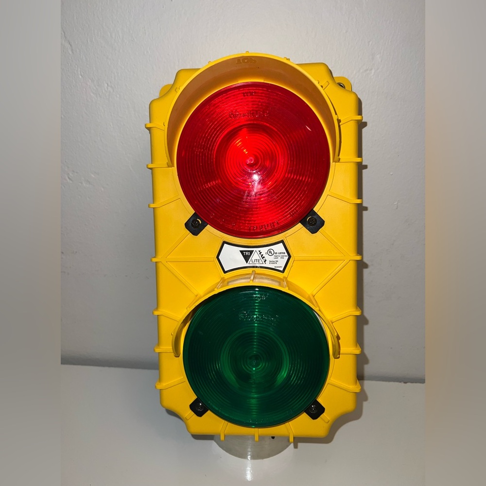 TriLite Docking Stop & Go Trucking Light, 115v Hardwire